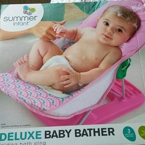 Deluxe baby bather